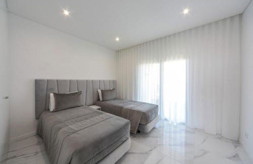 Luxury apartments with stunning sea views - Foto 47