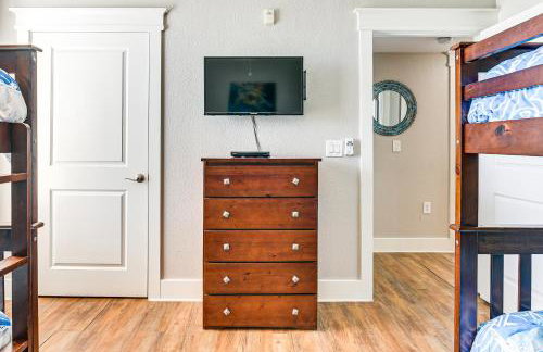 Private Beach Access: Galveston Resort Condo! - Foto 19