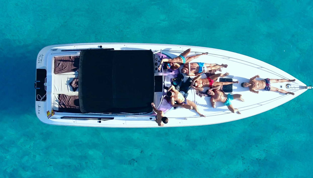 Boat Rental With Skipper - Foto 1