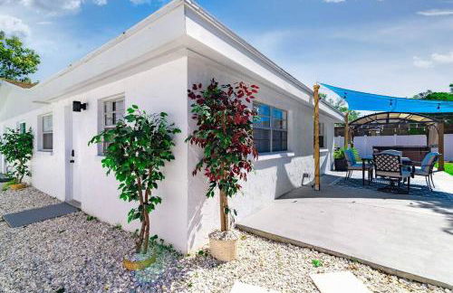 Renovated 3B 2BA, oasis yard Hot tub - Foto 78