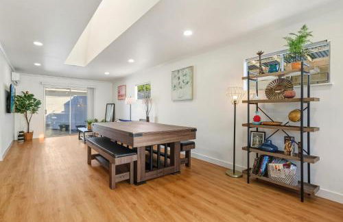 Spacious 4BR House Free Parking w Backyard BBQ - Foto 6