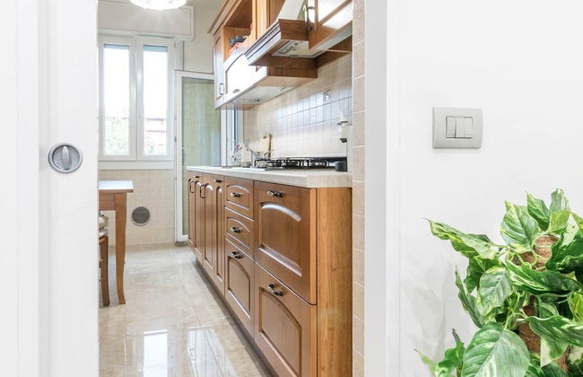 JOIVY Milano Fiera Cozy & Elegant Apartment - Photo 13