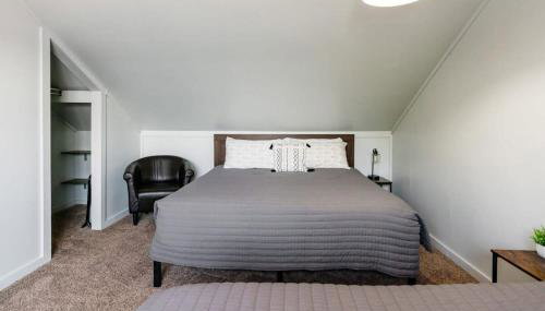 Fife Lake Lodge 2BR Loft with Kitchen & Lake Views - Foto 4