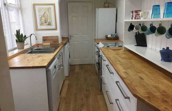 Cosy Cottage Sleeps 6 Suit Families, Contractors, Couples - Photo 14