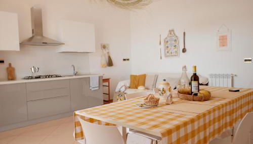 Sun-Filled Apartment, Breathtaking Coastal View, Gioiosa Marea, Limone by Ideal Sicily - Foto 5, stove