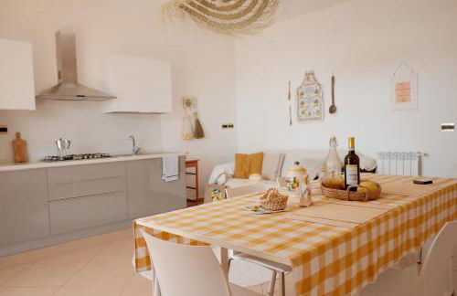 Sun-Filled Apartment, Breathtaking Coastal View, Gioiosa Marea, Limone by Ideal Sicily - Foto 5