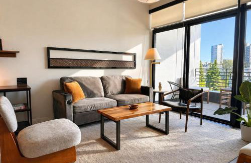 East Side Luxury 1BR Apt - Near Brady St with Balcony and Lounge - Foto 4