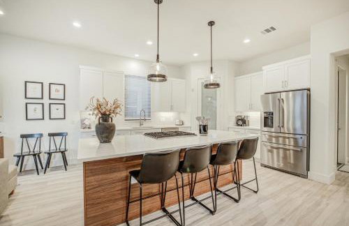 3 Mi to San Antonio River Walk Gem with Heated Pool - Foto 10