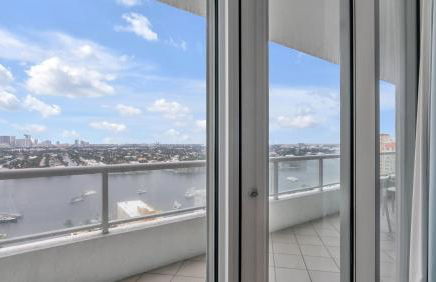 Ritz-Carlton 2br 17th fl Penthouse Hotel Condo - Foto 36