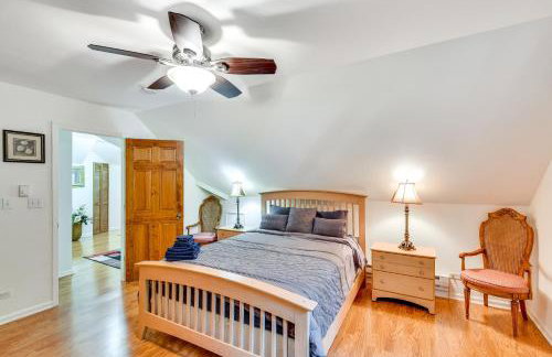 Pet Friendly with Fire Pit Walk to the Beach! - Photo 9