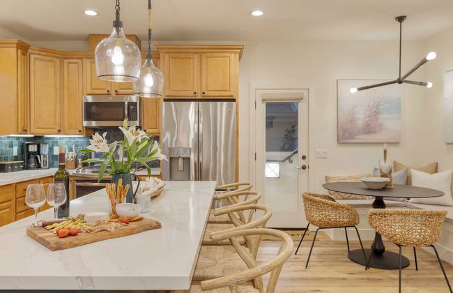 Sunset Serenity by Avantstay Rooftop w/ Hot Tub & Fire Pit, 3 Blocks to Beach! - Foto 19