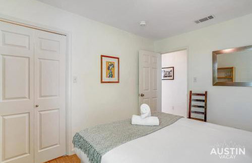 South Congress Living w Gorgeous Porch and Backyard - Foto 11