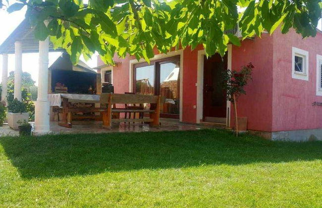 Beautiful Family Apartment a5 for 5 Guests in Vrvari, Close to the Beach - Photo 1