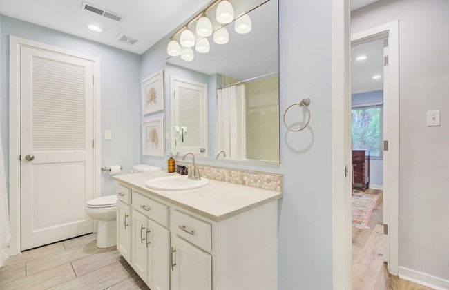 Lighthouse by Avantstay Beachfront View Home w/ Pool Table & Ping Pong - Foto 31