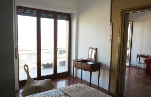 Pretty panoramic apartment - half way Center-Vomero district - Foto 4