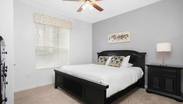 Luxury Oasis 3 Bedroom Condo by RedAwning - Foto 5, Habitación