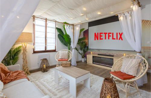 CathyVoyages - Ciel étoilé - Bord de Mer - Parking gratuit - Vidéoprojecteur - Lit rond - La Paillote Strasbourgeoise - Photo 12