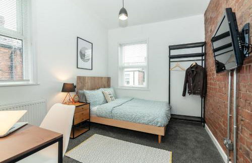 Park House - Large 3 Bedroom Victorian House, 10 Mins from Manchester - Foto 5