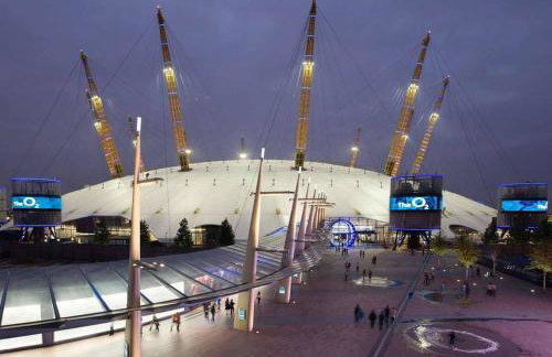 Elegant & spacious parkside 2-bedroom 2-bathroom flat in period building facing Blackheath - parking, great Greenwich location, easy for O2 Arena and City, very near Marathon start line! - Foto 48