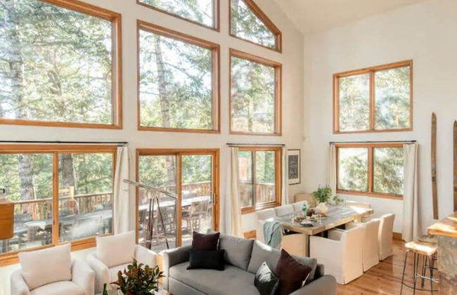 Reduced Nightly Rates! Park City Cabin, Hot Tub, Fire Pit - Sleeps 14 - Photo 5