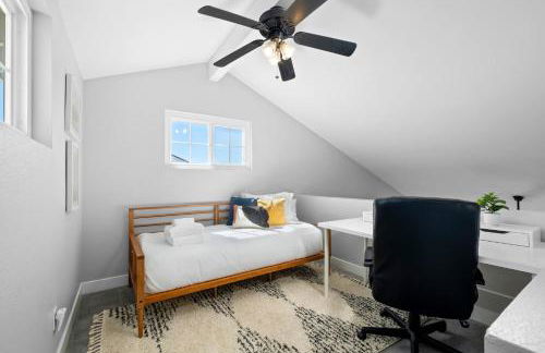 Lux Modern Pet Friendly | Pool | Hot Tub | Tennis - Photo 21