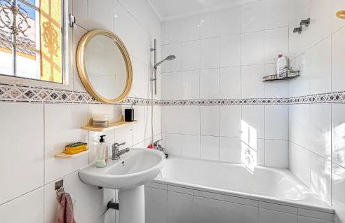 2 Bedroom Stunning Home In Torrevieja - Foto 26