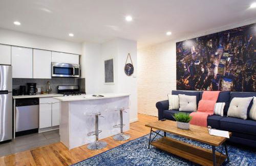 26-4B Newly Furnished 1BR W D Courtyard - Foto 1