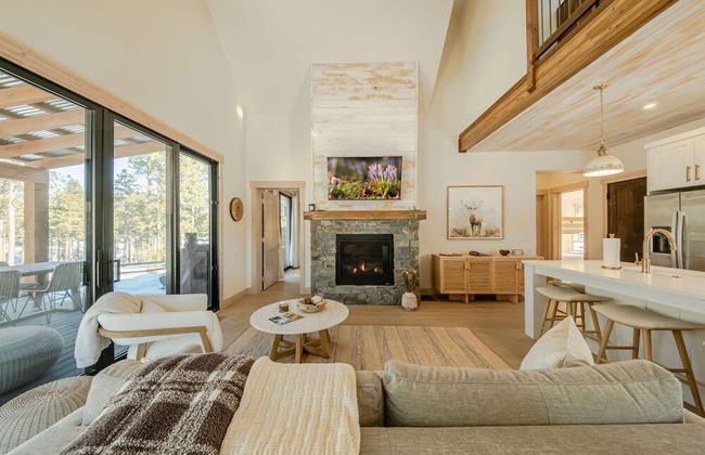 Wilderness Club Nest Modern Cabin Retreat for 9 w/ Hot Tub - Photo 18