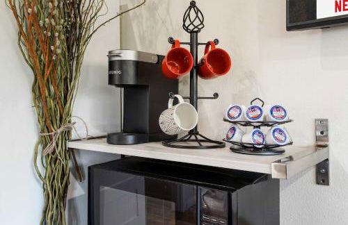 A-Frame Wonders Hot Tub w Mountain Views - Foto 43