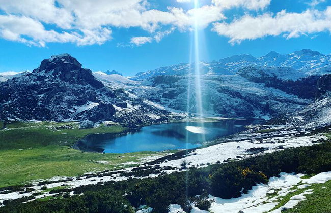 Private Tour from Oviedo to Covadonga, lakes, & sailors villages - Photo 1