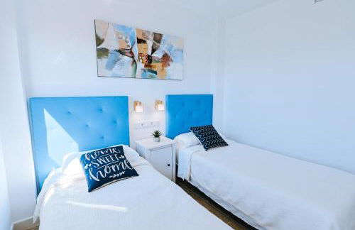 Apartamento prémium con 5 Piscinas Barbacoa Tenis Frontenis - Foto 26