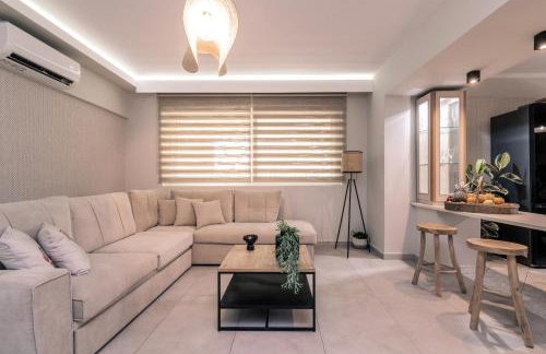 Fratelli Villa, with Heated Pool & Spa Whirlpool, By ThinkVilla - Foto 10