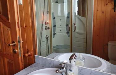 Cabaña de madera especial y acogedora - Foto 27