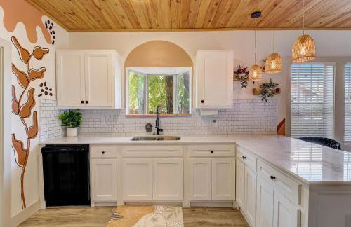 The Retro Retreat - Close to Downtown, Fort Sam - Foto 16