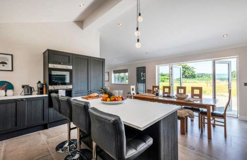 Greenwood House - Photo 3