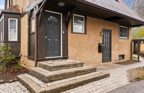 Rochester Gem: 3BR Near All! - Foto 5