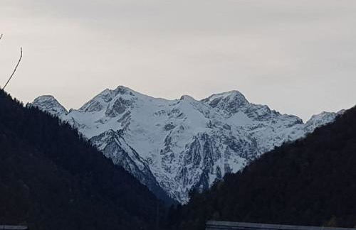 Appart 6 personnes esprit chalet vue sur montagne - Foto 9