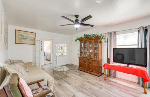 High Walkability! Extended Stay in Riverside - Foto 1