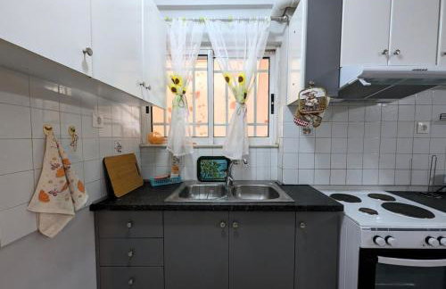 Central Apartment in Agios Konstantinos - Photo 7