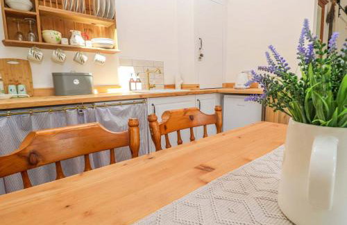 Lavender Cottage - Photo 11