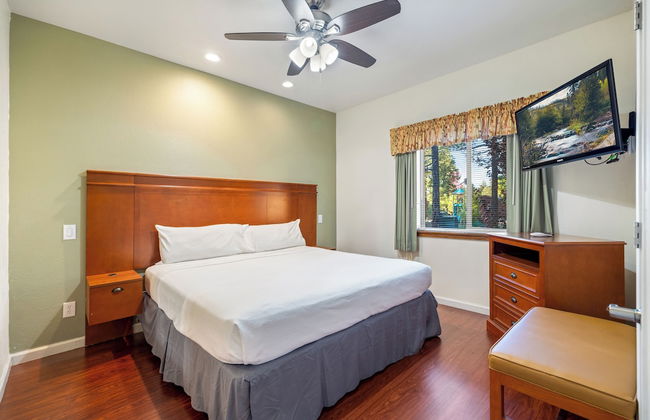 Roundhouse Resort - Photo 21