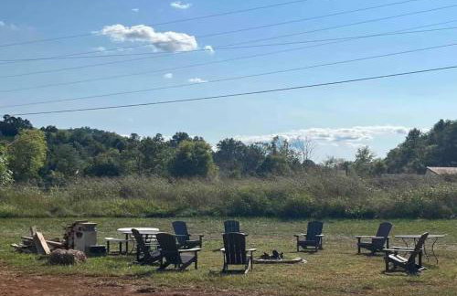 Peaceful Tiny Home - Mins to Bald River & Downtown - Foto 16