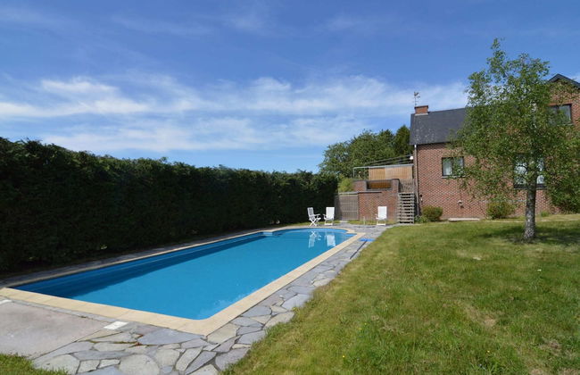 Modern Stay With Hot Tub - Photo 12