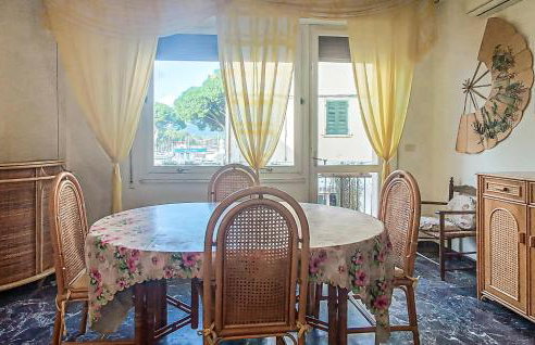 2 Bedroom Beautiful Apartment In Marina Di Campo - Photo 17