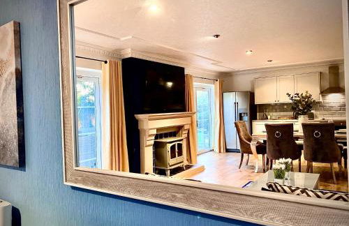 Beautiful Hot tub Suite in St Annes - Photo 23