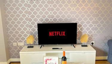 Luxury 3 Bedroom House With FREE Parking - Foto 3