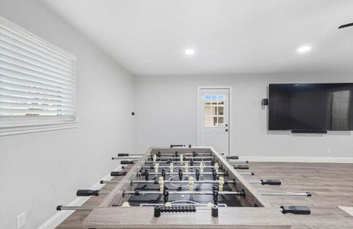 5BD Modern Farmhouse Retreat Sleeps 12 - Photo 23