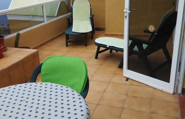 2 Bd Apartment With Stunning View - Photo 9