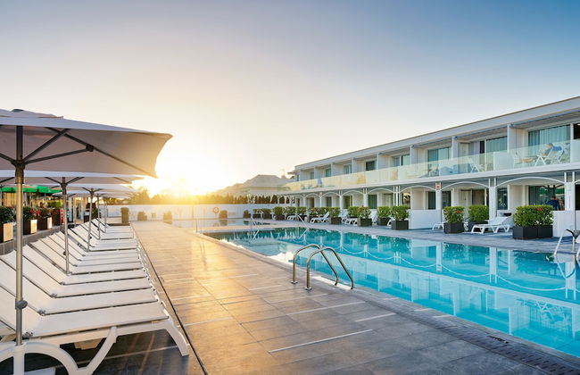 Ura Lara - Adults Only - Photo 25