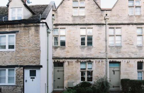 Beautiful house, Cirencester centre, parking - Photo 40